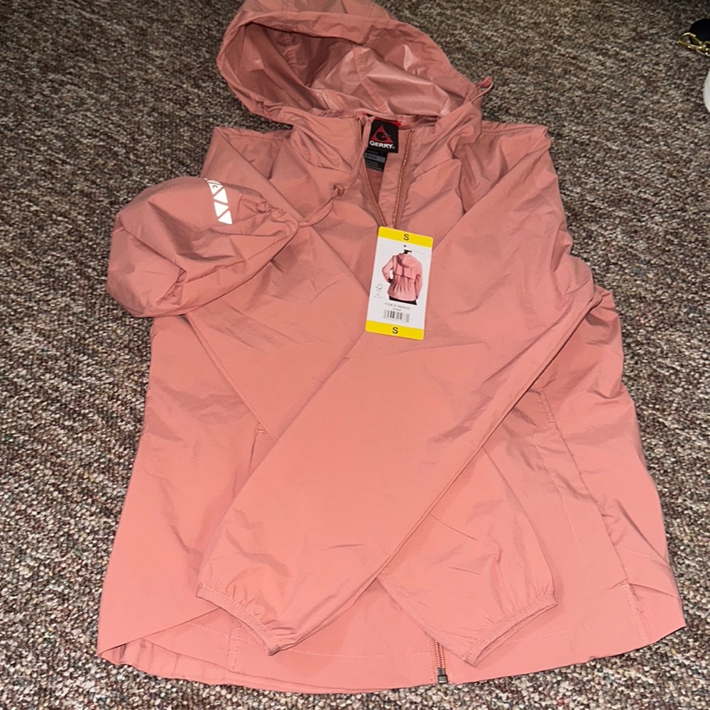Gerry packable jacket with bag. NWT size Small